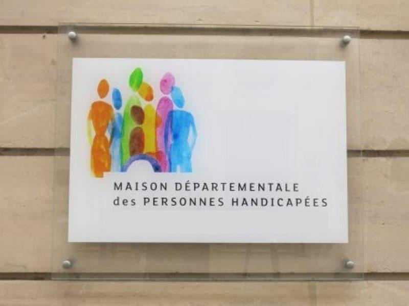 Visuel panneau MDPH article avantages et inconv&eacute;nients RQTH